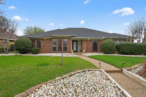 2307 Honeysuckle Dr, Richardson, TX, 75082-3348 | Card Image