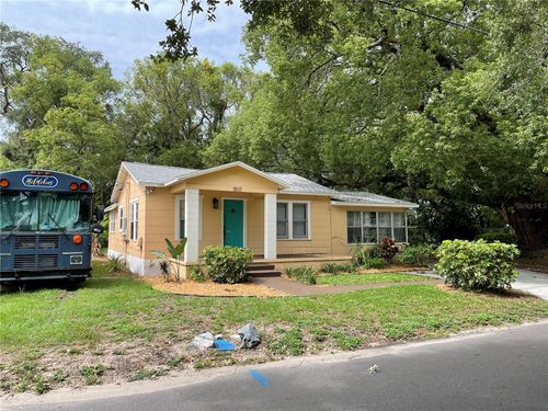 1517 E Ellicott St, TAMPA, FL, 33610-4915 | Card Image