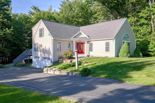 31 Merrill Rd, Goffstown, NH, 03045-2139 | Card Image