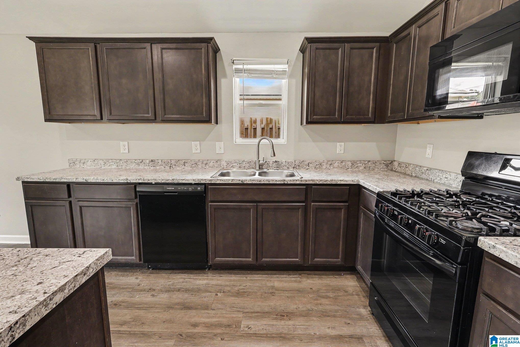 Residential in CALERA 4