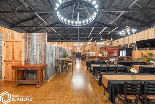 110 E Union St, Unionville, IA, 52594-7705 | Card Image