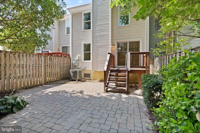 7390 Stream Way, Townhouse with 3 bedrooms, 4 bathrooms and null parking in SPRINGFIELD VA | Image 34