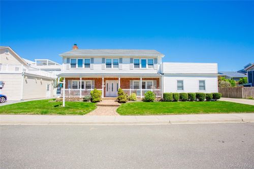 9 Kensington St, Lido Beach, NY, 11561-5103 | Card Image