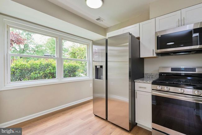 8321 Irongate Way, Townhouse with 3 bedrooms, 3 bathrooms and null parking in MANASSAS VA | Image 17