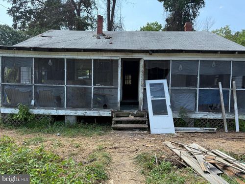 18512 Corby St, Triangle, VA, 22172-1806 | Card Image