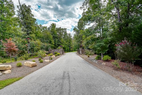 131 W Point Dr, Nebo, NC, 28761 | Card Image