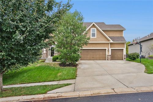 2210 Ne 111th St, Kansas City, MO, 64155-1358 | Card Image