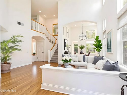 1034 Lambourne Pl, Oak Park, CA, 91377-5810 | Card Image