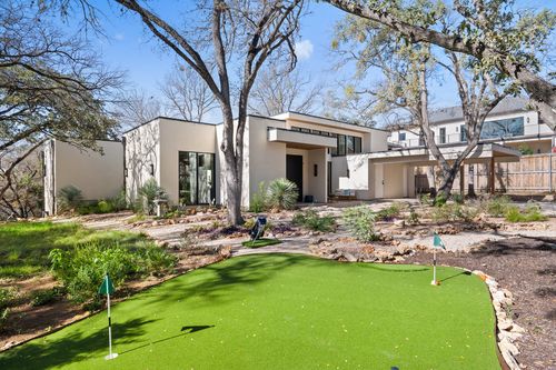 4 Westgate Cir, Austin, TX, 78746-5538 | Card Image