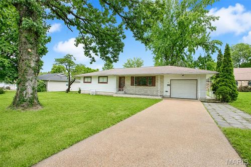 403 Cox Dr, Cuba, MO, 65453-1001 | Card Image
