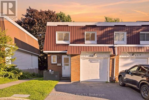 14 - 314 Stone Quarry Pvt, Townhouse with 4 bedrooms, 2 bathrooms and 2 parking in Ottawa ON | Card Image