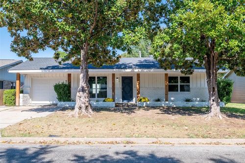 809 E Centennial St, Sherman, TX, 75090-8408 | Card Image