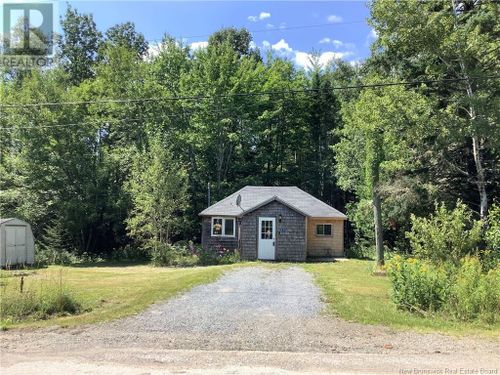 19 Sands Rd, Bloomfield Kings Co, NB, E5N4Z1 | Card Image