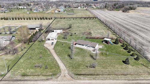 2320 365th St, Spencer, IA, 51301-7623 | Card Image