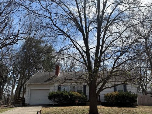 1403 W 27th Ter S, Independence, MO, 64052-3114 | Card Image
