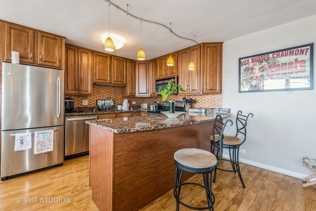 APT-5003 - 655 W Irving Park Rd, Condo with 1 bedrooms, 1 bathrooms and 1 parking in Chicago IL | Image 4