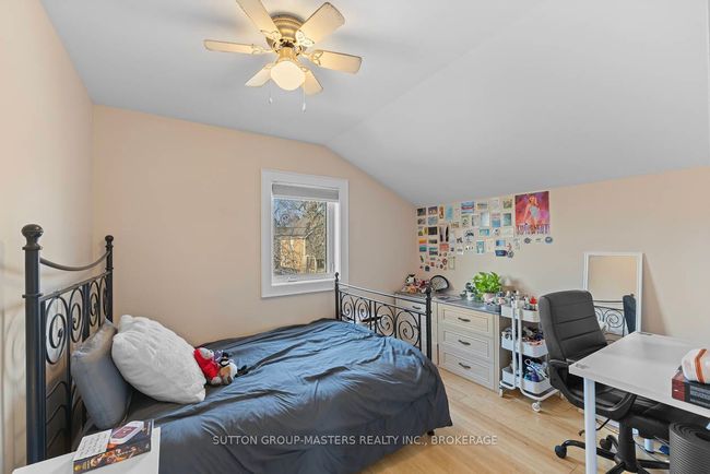 21 Alwington Ave, House other with 5 bedrooms, 2 bathrooms and 4 parking in Kingston ON | Image 27