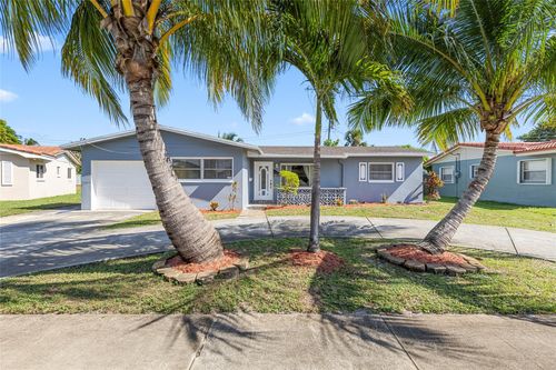 3811 Nw 28th St, Lauderdale Lakes, FL, 33311-1832 | Card Image