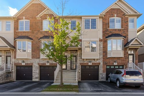 41-1401 Plains Road E, Burlington, ON, L7R0C2 | Card Image