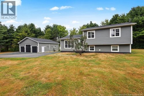 31 Flett Cres, Strathadam, NB, E1V4H7 | Card Image