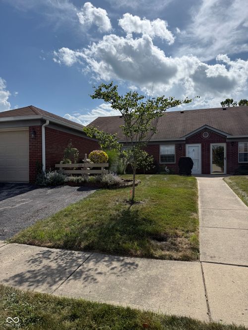 102 Andrews Blvd, Plainfield, IN, 46168-9769 | Card Image