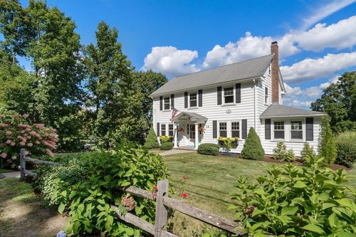 19 Main St, Dover, MA, 02030-2025 | Card Image