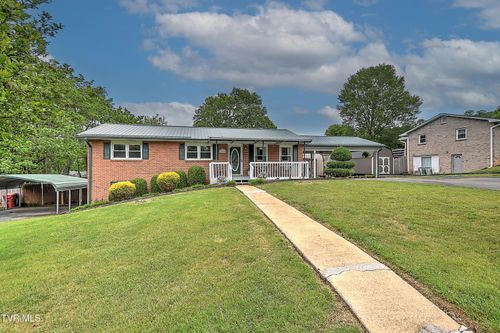 2704 Schumway Drive, Johnson City, TN, 37601 | Card Image