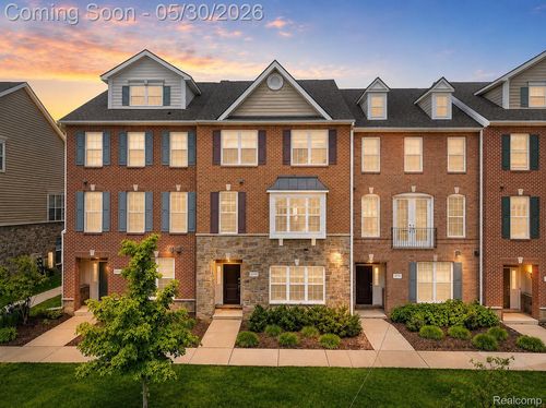 2777 Ashcombe Dr, Ann Arbor, MI, 48105-3707 | Card Image