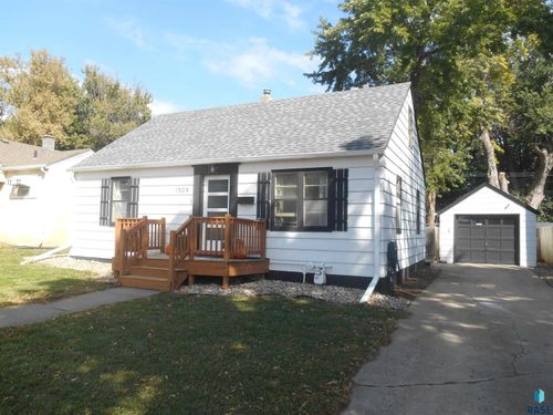 1504 S Grange Ave Avenue, Sioux Falls, SD, 57105 | Card Image