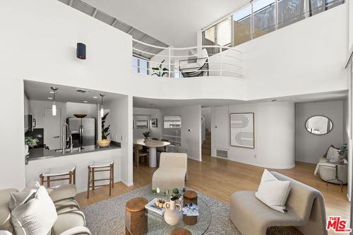 5-1319 Harvard St, Santa Monica, CA, 90404-2436 | Card Image