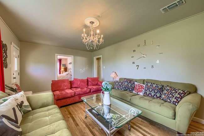 660 Ranch Road 1, House other with 3 bedrooms, 1 bathrooms and null parking in Stonewall TX | Image 6