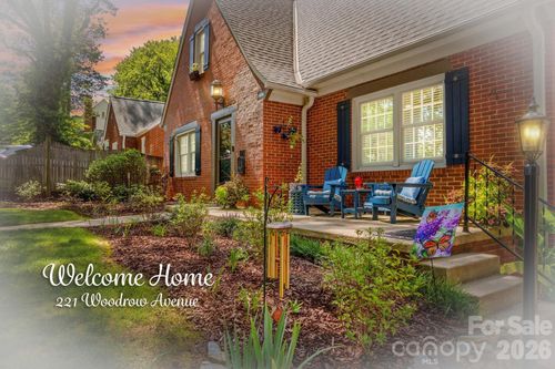 221 Woodrow Ave, High Point, NC, 27262-4038 | Card Image