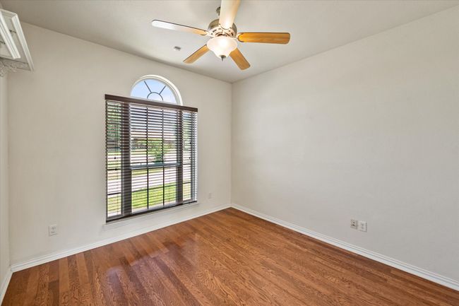 104 Spring Creek Dr, House other with 3 bedrooms, 3 bathrooms and null parking in Waxahachie TX | Image 9
