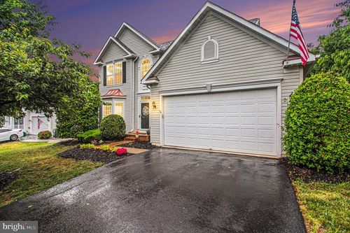 10015 Carters Grove Rd, FREDERICKSBURG, VA, 22408-9579 | Card Image