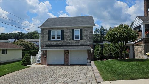 442 N 7th St, Bangor, PA, 18013-1708 | Card Image