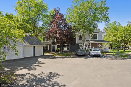 7475 W 110th St, Bloomington, MN, 55438-2375 | Card Image