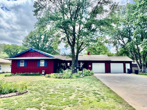 1911 Jamaica St, El Dorado, KS, 67042-4144 | Card Image