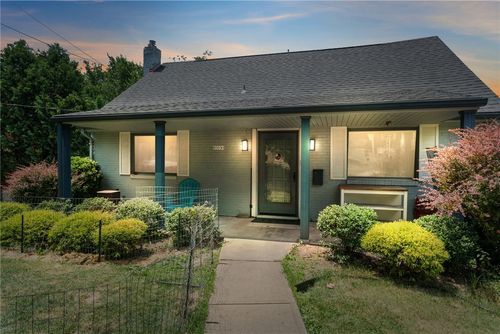 3083 Aljean Dr, Bethel Park, PA, 15102-1662 | Card Image