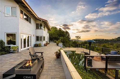 10721 Equestrian Dr, North Tustin, CA, 92705-2427 | Card Image