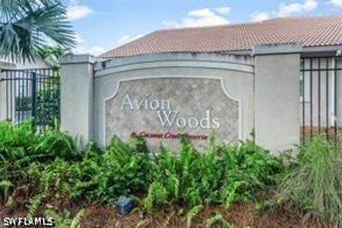 904-3505 Avion Woods Ct, NAPLES, FL, 34104-4071 | Card Image