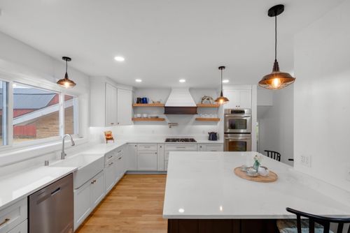 5036 County Road D, West Bend, WI, 53090-9317 | Card Image