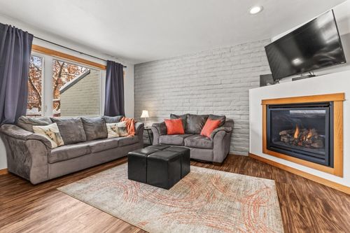 32-32 Sequoia Court, Steamboat Springs, CO, 80487 | Card Image