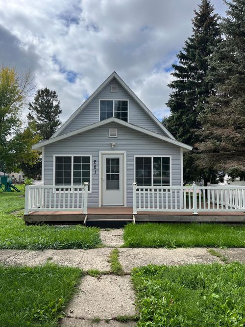 201 S Chestnut St, Ellsworth, MN, 56129-1080 | Card Image