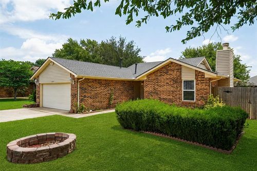 3512 Tiffany Dr, Moore, OK, 73160-7664 | Card Image