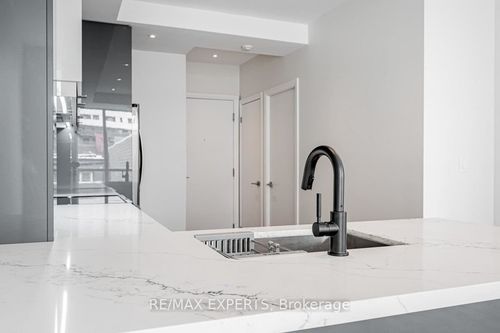 516-18 Beverley St, Toronto, ON, M5T3L2 | Card Image