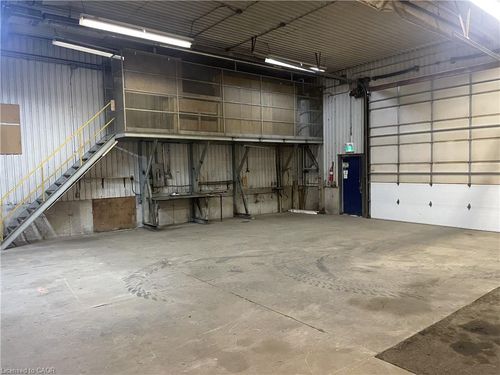 {{alt}} | Card Image