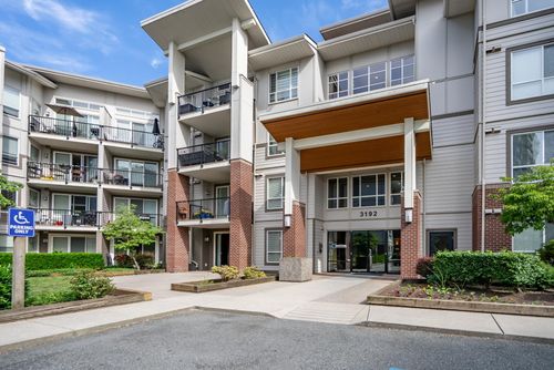 303-3192 Gladwin Rd, Abbotsford, BC, V2T6M9 | Card Image
