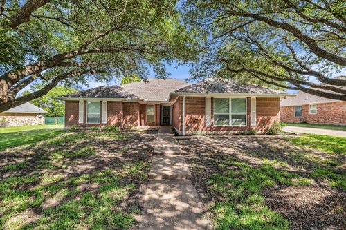 232 Crescent Dr, Hewitt, TX, 76643-3660 | Card Image