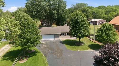 2743 N Michigan 140 Highway, Watervliet Township, MI, 49098 | Card Image