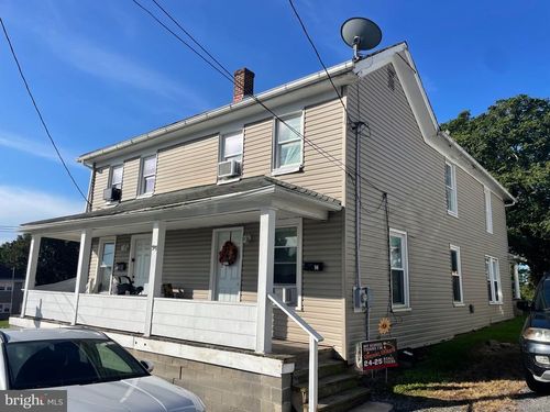 92 W Mechanic St, FROSTBURG, MD, 21532-1702 | Card Image